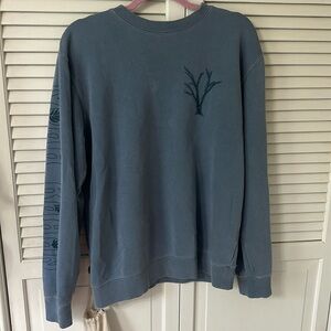 Noah Kahan Stick season concert crewneck